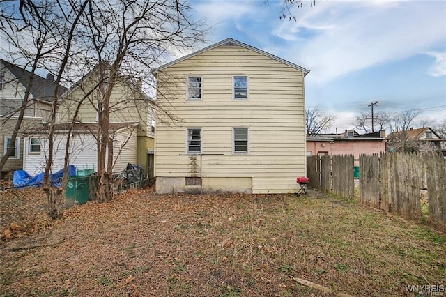 417 24th St, Niagara Falls, NY 14303 - view of rear view of house