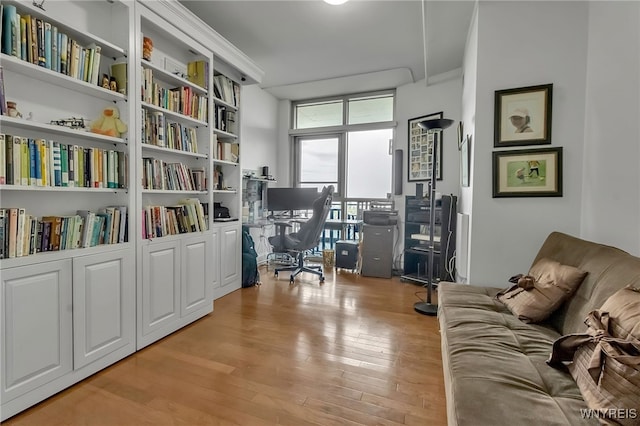 132 Lakefront Blvd Unit 403, Buffalo, NY 14202 - home office featuring light wood-type flooring