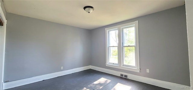 317 Portage Rd, Niagara Falls, NY 14303 - spare room with baseboards