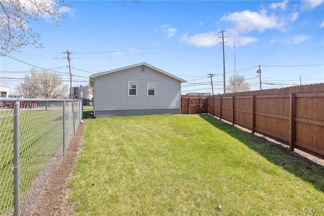 103 Pulaski St, Syracuse, NY 13204 - view of yard