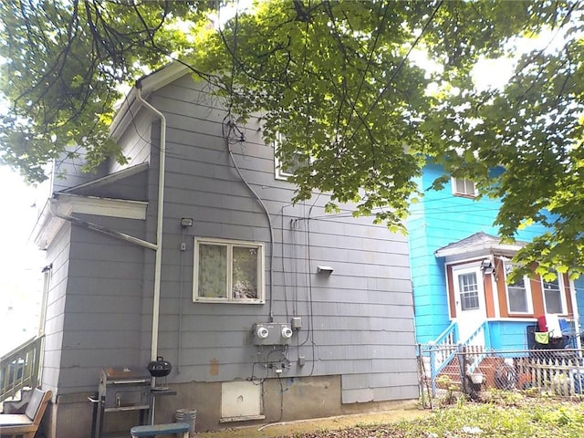 94 Locust St, Rochester, NY 14613 - view of home's exterior