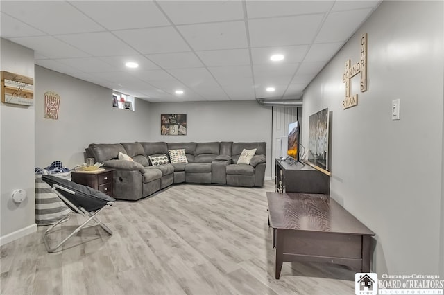 62 Thistle Ave, Tonawanda-Town, NY 14150 - living room featuring wood finished floors, baseboards, recessed lighting, and a paneled ceiling