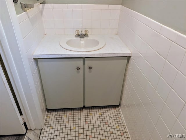 343 Carrollwood Dr, Porter, NY 14174 - bathroom featuring vanity and tile walls