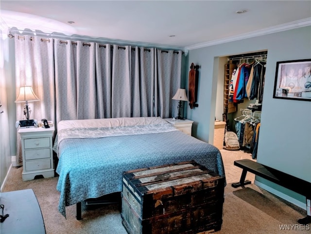 343 Carrollwood Dr, Porter, NY 14174 - bedroom featuring carpet flooring, crown molding, and a walk in closet