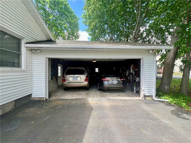 8 Birch St, Oneonta-City, NY 13820 - garage with driveway