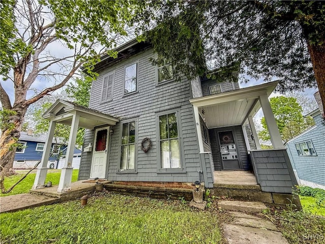 26 Farnham St, Cazenovia, NY 13035 - american foursquare style home with covered porch