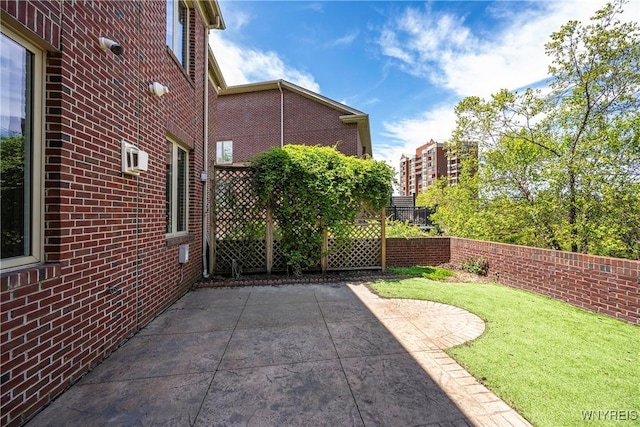 13 Ojibwa Cir, Buffalo, NY 14202 - view of patio