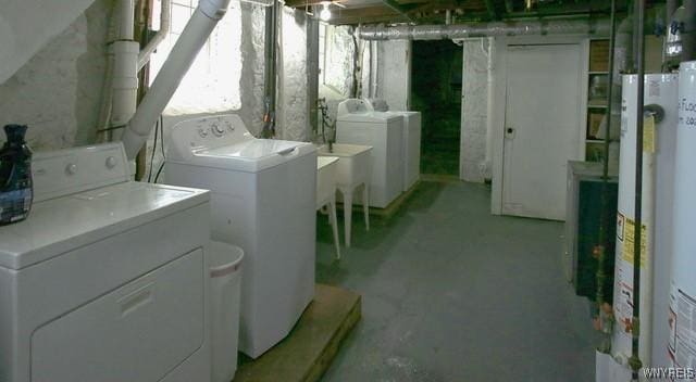 938 Ridge Rd, Lackawanna, NY 14218 - laundry area featuring independent washer and dryer and gas water heater