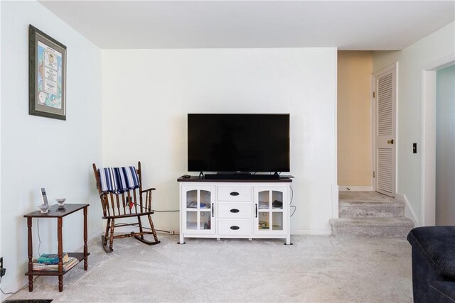 182 E Pulteney St, Corning City, NY 14830 - carpeted living area with baseboards