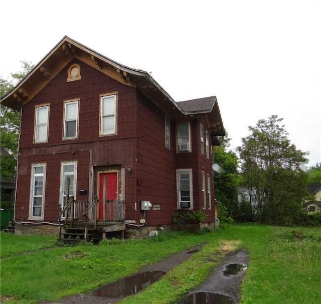 372 Diven Ave, Elmira-City, NY 14901 - view of front of home featuring a front lawn