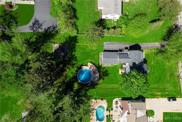 7263 Quaker Rd, Orchard Park, NY 14127 - bird's eye view of a pool area
