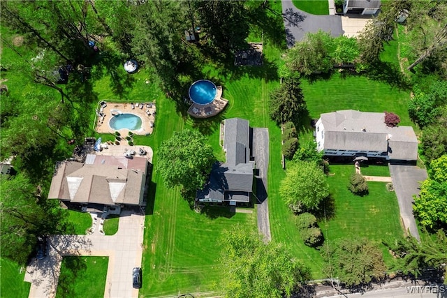7263 Quaker Rd, Orchard Park, NY 14127 - bird's eye view of a pool