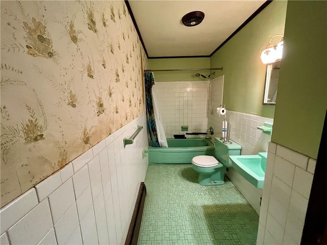 1302 Swart Rd, Middletown, NY 12455 - full bathroom featuring shower / bath combo, toilet, wainscoting, tile walls, and tile patterned flooring