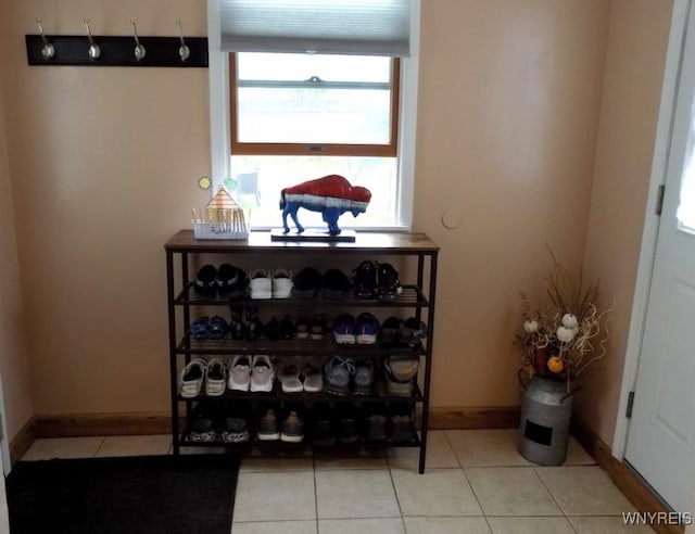 225 Fries Rd, Tonawanda-Town, NY 14150 - detailed view of baseboards