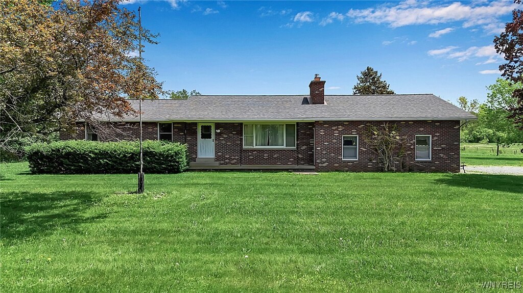 909 Burrough Rd, Bennington, NY 14011 - photo 1