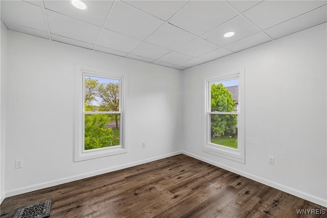 123 6th St, Niagara Falls, NY 14303 - spare room featuring dark wood finished floors, baseboards, and recessed lighting