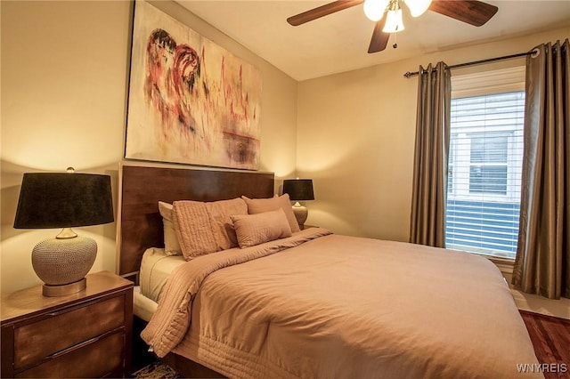 624 Buffalo Ave, Niagara Falls, NY 14303 - bedroom featuring wood finished floors and ceiling fan