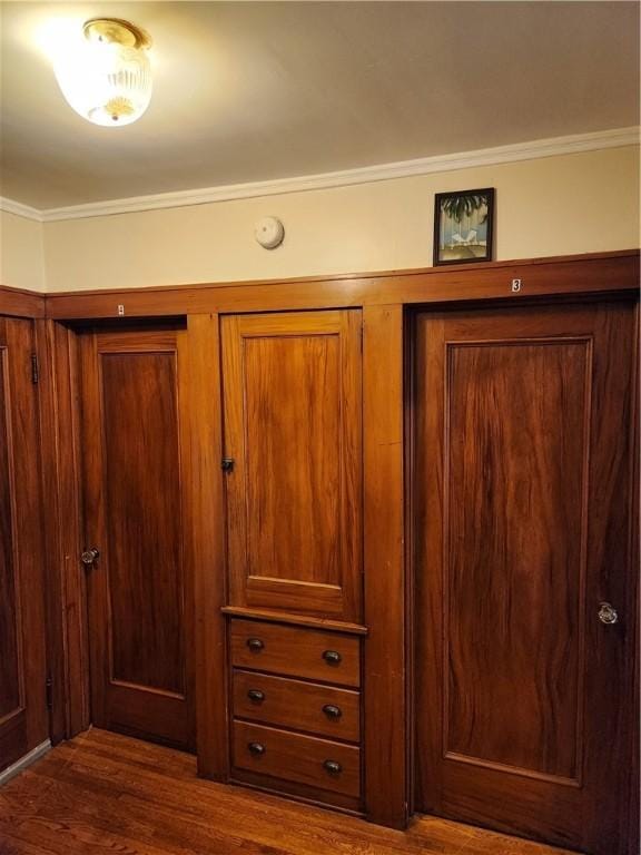 83 Vermont St, Rochester, NY 14609 - detailed view of ornamental molding and wood finished floors