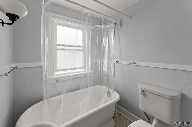374 Victoria Blvd, Tonawanda-Town, NY 14217 - bathroom with a freestanding tub and toilet