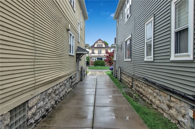 75 N Park Ave, Buffalo, NY 14216 - view of side of property