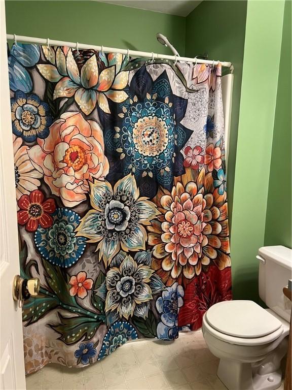 441 Center St, Geddes, NY 13209 - full bath with toilet and a shower with shower curtain