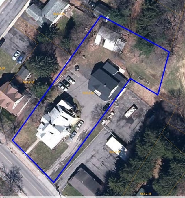 104 Main St, Stamford, NY 12167 - aerial overview of property's location with property boundaries highlighted