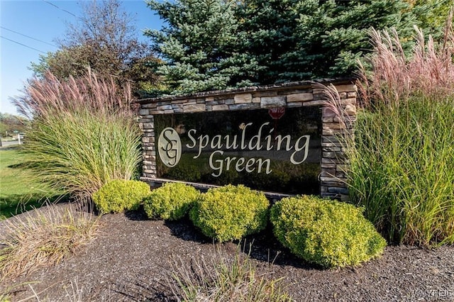 5692 Ferncrest Ct Unit B, Clarence, NY 14032 - view of community sign