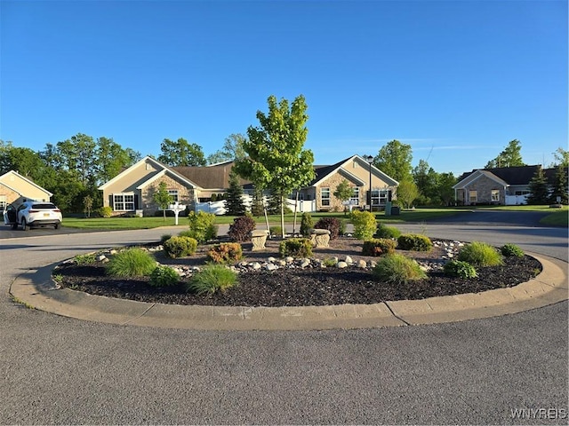 5692 Ferncrest Ct Unit B, Clarence, NY 14032 - view of front facade