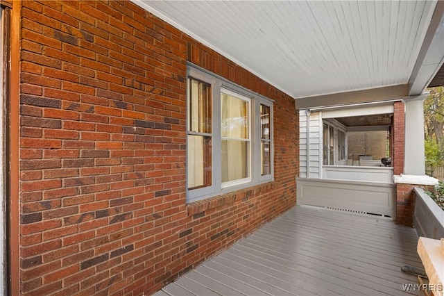 2452 Niagara Ave, Niagara Falls, NY 14305 - view of wooden deck