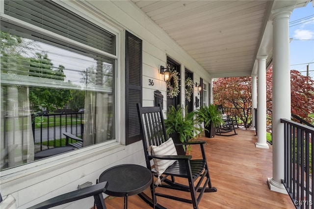 34-36 Hamilton Ave, Auburn, NY 13021 - view of wooden porch