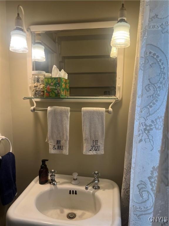 6265 Haslauer Rd, Stockbridge, NY 13409 - bathroom featuring a sink