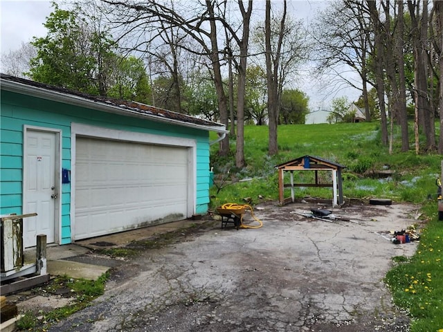 98 Gardeau St, Perry, NY 14530 - view of detached garage