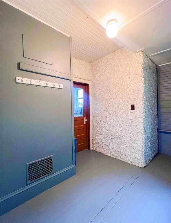 561 Post St, Elmira-City, NY 14904 - view of hallway