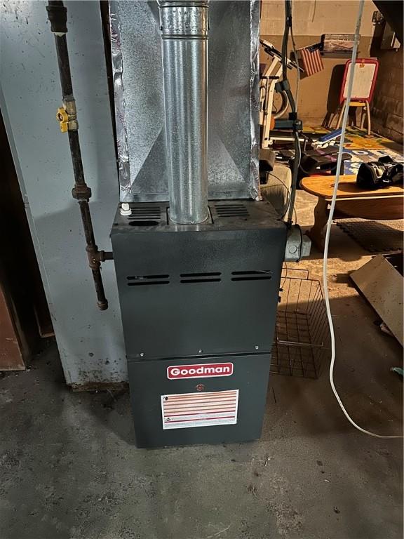 104 Newcomb St, Rochester, NY 14609 - utilities featuring heating unit