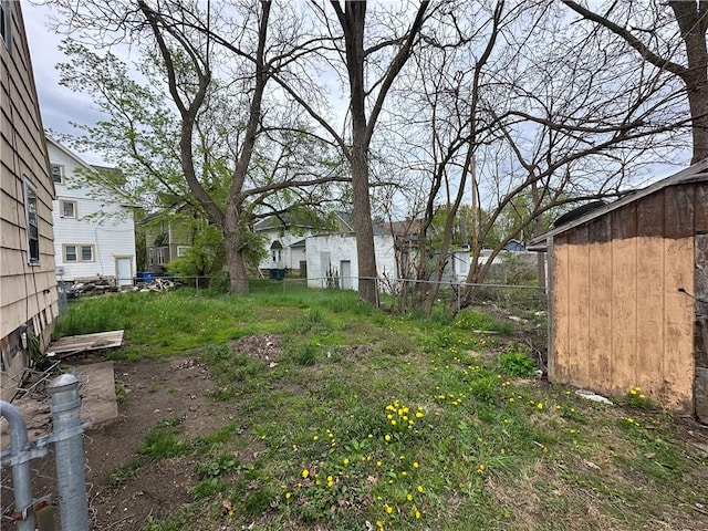 104 Newcomb St, Rochester, NY 14609 - view of yard