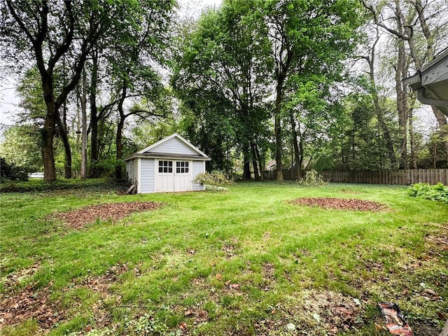 31 Overbrook Rd, Pittsford, NY 14618 - view of yard featuring an outbuilding