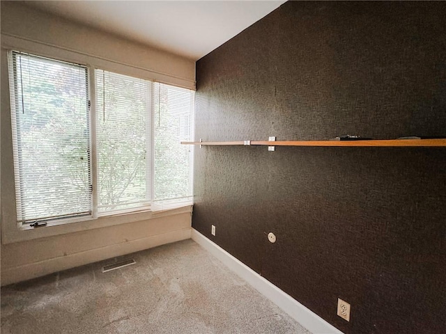 31 Overbrook Rd, Pittsford, NY 14618 - empty room featuring carpet floors and baseboards