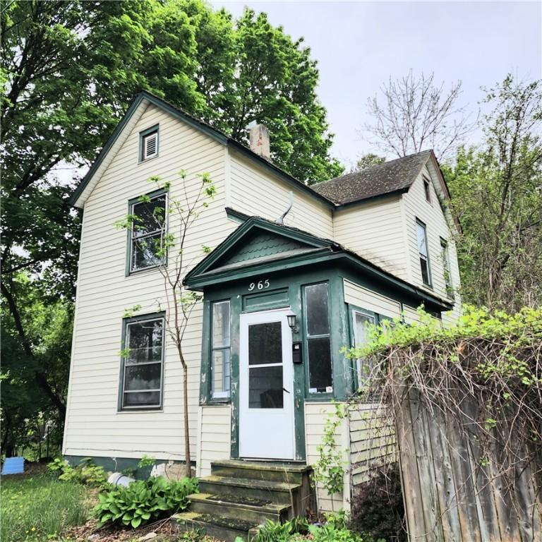 965 Wisner St, Elmira-City, NY 14901 - view of front of property with entry steps and a chimney