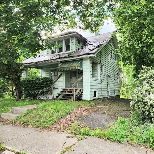 502 Partridge St, Elmira-City, NY 14904 - bungalow-style house featuring entry steps