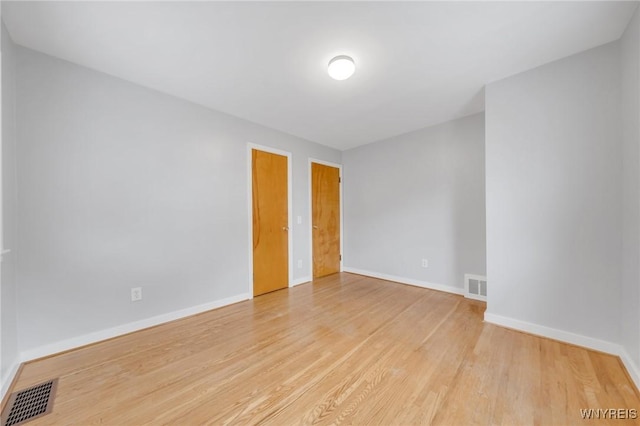 470 Windermere Blvd, Amherst, NY 14226 - empty room with light wood-type flooring and baseboards
