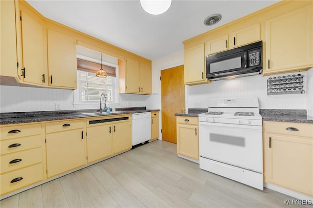 470 Windermere Blvd, Amherst, NY 14226 - kitchen with white appliances, a sink, dark countertops, and light wood finished floors