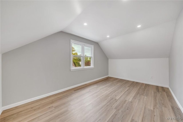 470 Windermere Blvd, Amherst, NY 14226 - bonus room featuring light wood-type flooring, baseboards, vaulted ceiling, and recessed lighting