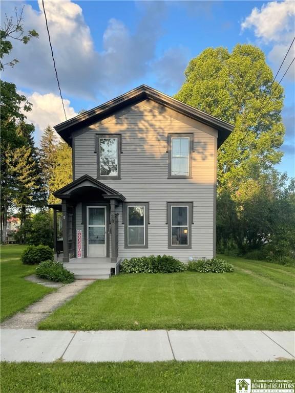 28 N Washington St, Randolph, NY 14772 - view of front facade featuring a front yard