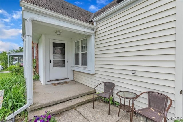224 Dalton Dr, Tonawanda-Town, NY 14223 - property entrance featuring a shingled roof