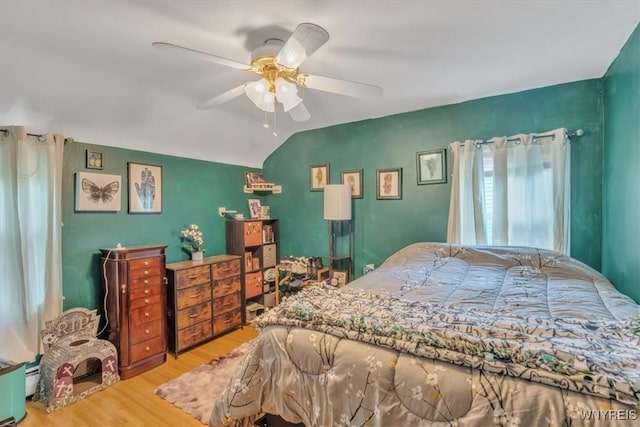 224 Dalton Dr, Tonawanda-Town, NY 14223 - bedroom with wood finished floors and a ceiling fan