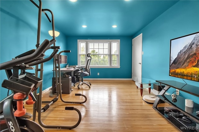 202 Tremaine Ave, Tonawanda-Town, NY 14217 - exercise area with baseboards, recessed lighting, and wood finished floors