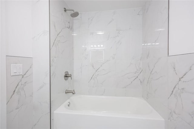 636 Ridge Rd, Webster, NY 14580 - full bath with bathing tub / shower combination