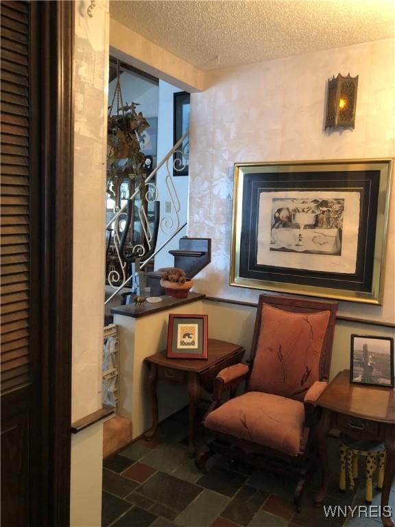 148 Marlin Rd, Grand Island, NY 14072 - living area featuring a textured ceiling