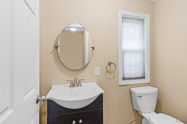 5 Glencrest Blvd, New Hartford, NY 13413 - bathroom with vanity and toilet