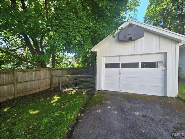 116 Mariposa St, Syracuse, NY 13206 - detached garage featuring driveway